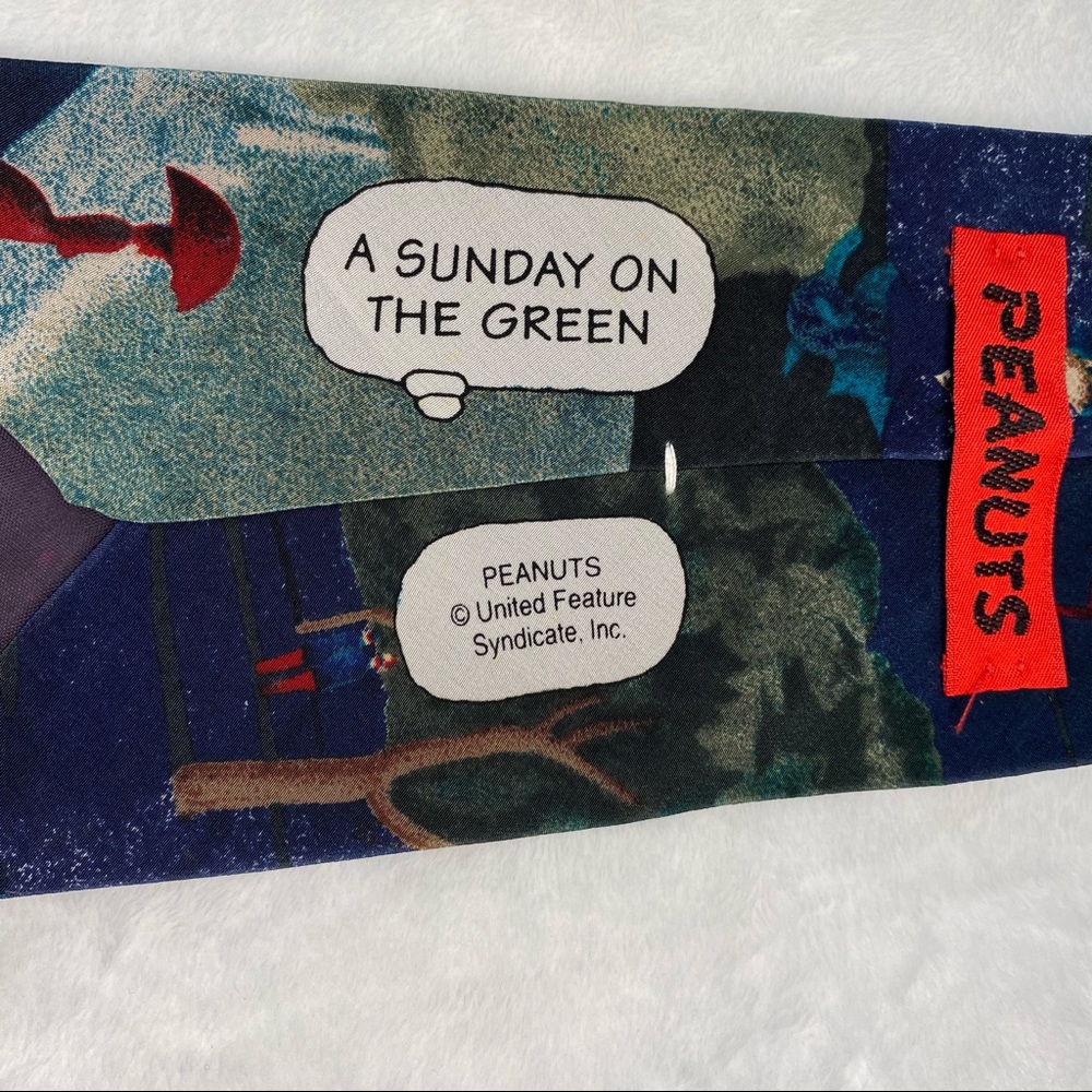 Peanuts Brand Tie - Picture 7 of 9